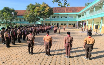 Upacara Bendera Peringatan Hari Pramuka Nasional 2025 di MTs, MA, dan SMK As-Salafiyah Berlangsung Khidmat